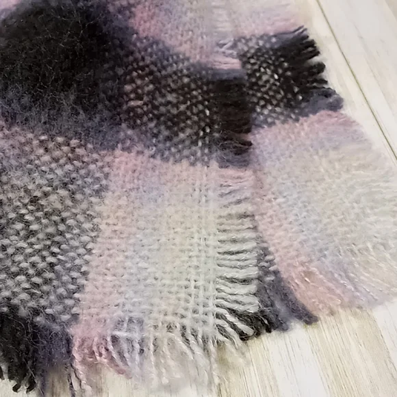 Universal Threads Oblong Scarf One Size - Picture 5 of 8